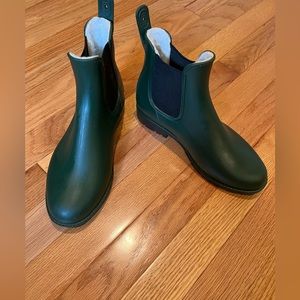 Khombo waterproof booties!